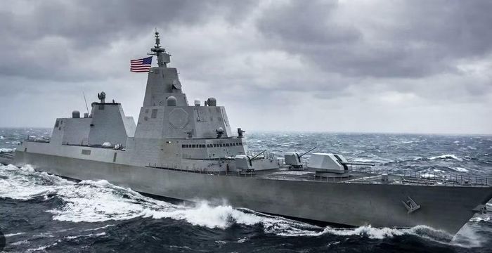Thời điểm công bố chương trình, ông Trump cho biết việc đóng hai chiến hạm đầu tiên sẽ được triển khai gần như ngay lập tức và có thể mất khoảng 2 năm rưỡi, dù chưa làm rõ mốc thời gian cụ thể của quá trình này.