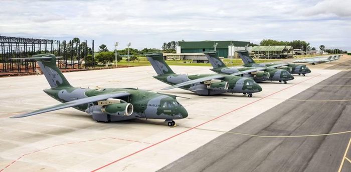 Theo ấn phẩm Zone Militaire, thương vụ nói trên có trị giá lên tới 366 triệu đô la, hợp đồng bao gồm bảo trì, cung cấp phụ tùng thay thế, đào tạo phi công và nhân viên kỹ thuật.
