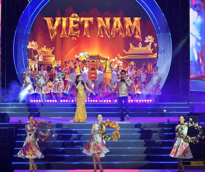 Các tiết mục tái hiện vẻ đẹp văn hóa Hà Nội, góp phần làm nổi bật chủ đề của Festival. 