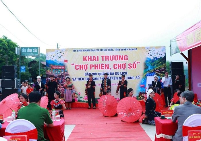“Chợ phiên, chợ số” góp phần xây dựng thương hiệu nông sản tiêu biểu gắn với hình ảnh vùng đất, con người Hồng Thái