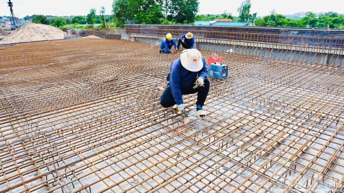 Dù chỉ dài hơn 2,6km song tuyến đường sẽ rút ngắn hành trình từ Thành phố Hồ Chí Minh qua Nhơn Trạch đến sân bay Long Thành, giảm tải cho các trục đường hiện hữu và mở thêm một hướng tiếp cận quan trọng vào sân bay Long Thành.