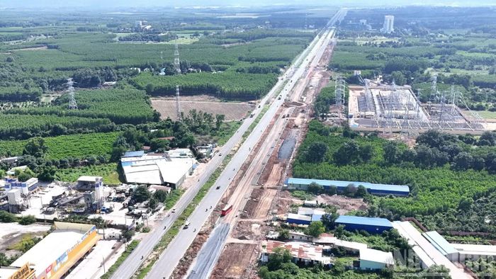 Đường 25B có ý nghĩa vô cùng quan trọng nhằm kết nối giao thông giữa sân bay Long Thành với Thành phố Hồ Chí Minh, qua cầu Cát Lái, Vành đai 3 và các khu công nghiệp quy mô lớn của thành phố Đồng Nai.