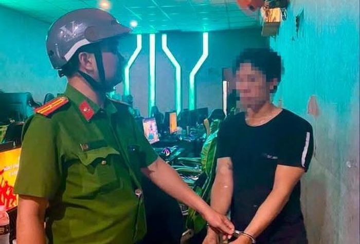 Hai đối tượng M.A., và Đ.P., bị bắt quả tang về hành vi tổ chức sử dụng trái phép chất ma túy.