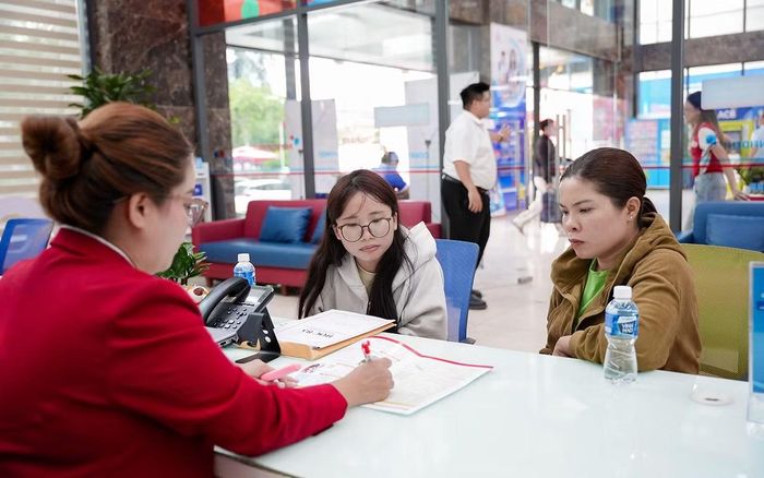 UEF tiếp tục nhận hồ sơ xét tuyển bổ sung.