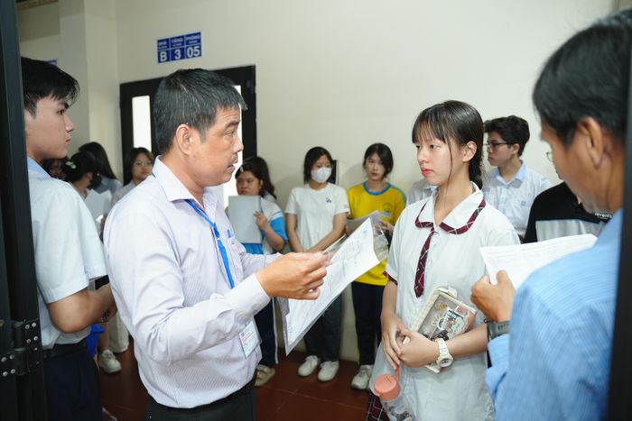 Thí sinh dự thi đánh giá năng lực do ĐHQG TPHCM tổ chức ngày 30-3 tại cụm thi TPHCM