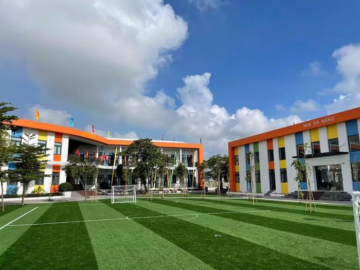 Cơ sở vật chất khang trang tại Trường Tiểu học Yên Trị (Yên Đồng, Ninh Bình).