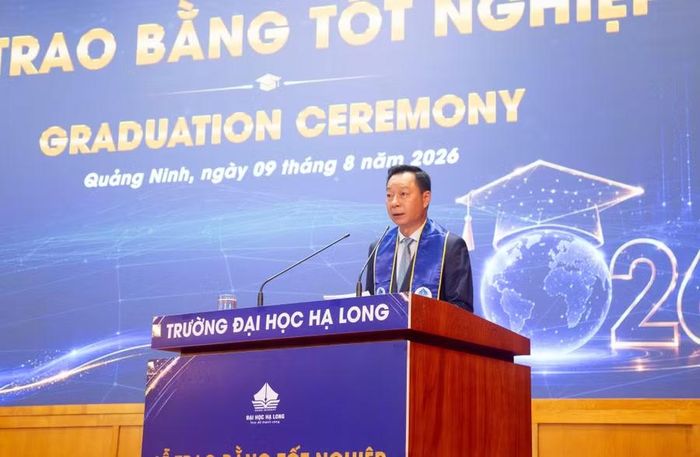 Ông Lê Văn Ánh, Phó Chủ tịch UBND tỉnh Quảng Ninh phát biểu tại buổi lễ.
