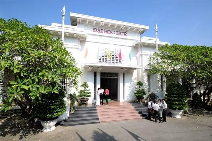 Đại học Huế công bố điểm trúng tuyển đợt 1 cho các ngành đào tạo đại học hệ chính quy năm 2026.