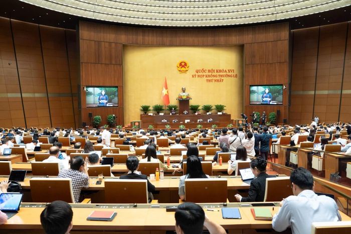 Quang cảnh Phiên họp hội trường ngày 9/8. Ảnh: quochoi.vn