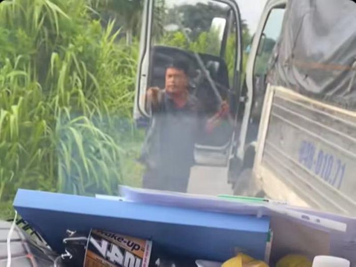 Hình đăng tải trên mạng xã hội. Ảnh cắt từ clip