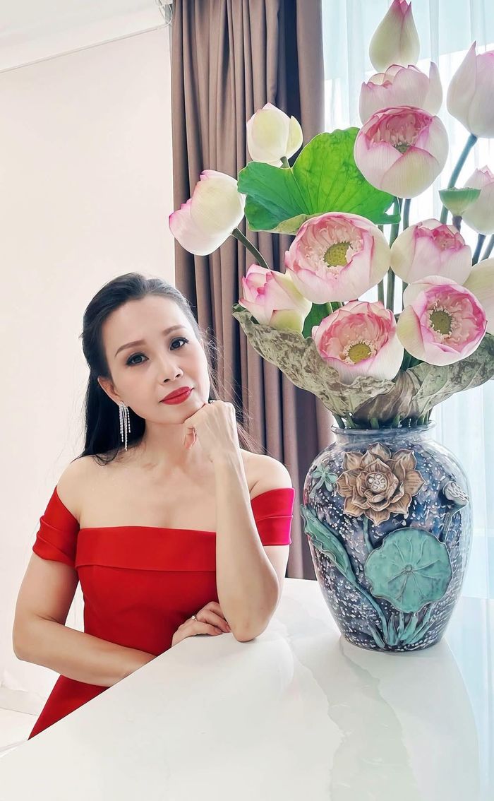 Ca sĩ Cẩm Ly thư thái cuối tuần.