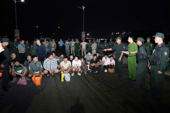 Các đối tượng liên quan đến vụ án Sử dụng mạng máy tính, mạng viễn thông, phương tiện điện tử thực hiện hành vi chiếm đoạt tài sản. Ảnh: CALS