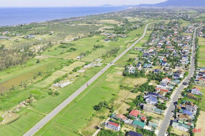 Cầu Bến Thủy 3 còn được kỳ vọng mở ra hướng phát triển mới cho du lịch vùng ven biển Đan Hải.