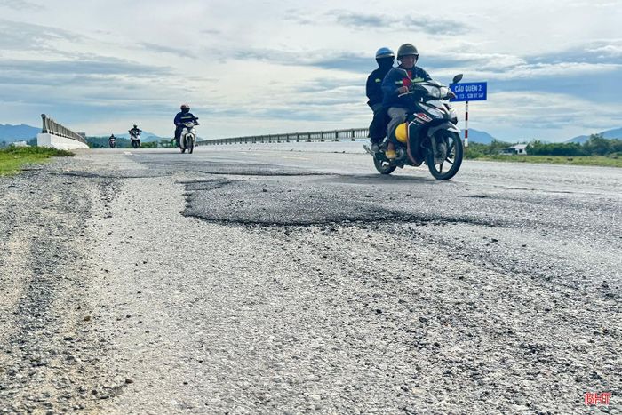 Trong khi một số hạng mục chưa được hoàn thiện...