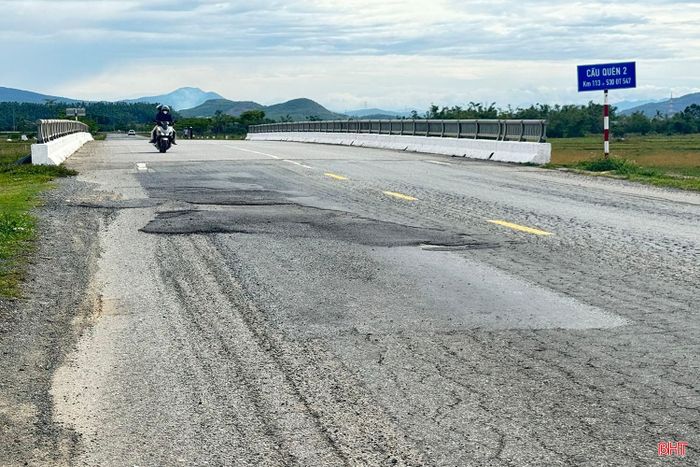Tuyến ĐT.547 đoạn qua xã Kỳ Xuân và phường Sông Trí là tuyến giao thông quan trọng, phục vụ nhu cầu đi lại của người dân. Tuy nhiên, một số đoạn đang xuất hiện nhiều bất cập về mặt đường và hệ thống bảo đảm an toàn giao thông.