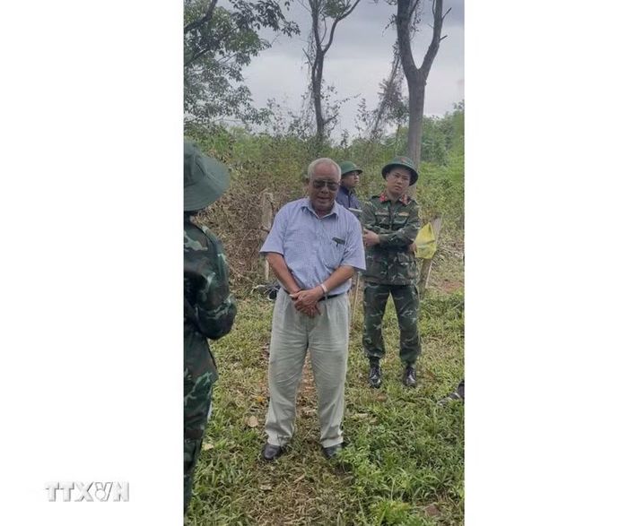 Ủy ban Nhân dân xã Cồn Tiên hiện đang tìm kiếm những người từng trực tiếp chứng kiến, tham gia chiến đấu hoặc biết thông tin liên quan đến việc chôn cất các liệt sỹ sau trận đánh ngày 8/5/1967. (Ảnh: TTXVN phát)