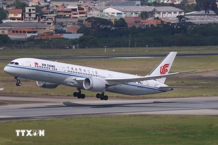 Một máy bay của Hãng hàng không Air China. (Nguồn: THX/TTXVN)