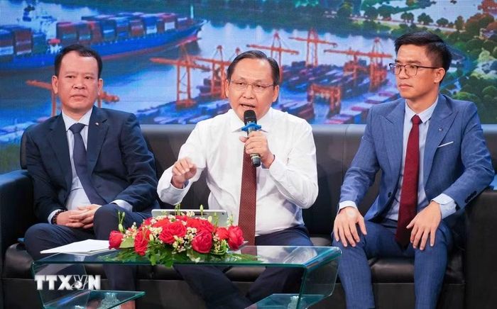 Phó Chủ tịch Thường trực UBND thành phố Cần Thơ Lê Công Lý chia sẻ tại tọa đàm. (Ảnh: Thanh Liêm/TTXVN)