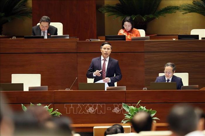 Thống đốc Ngân hàng Nhà nước Việt Nam Phạm Đức Ấn phát biểu giải trình, làm rõ một số vấn đề đại biểu Quốc hội nêu. Ảnh: An Đăng/TTXVN