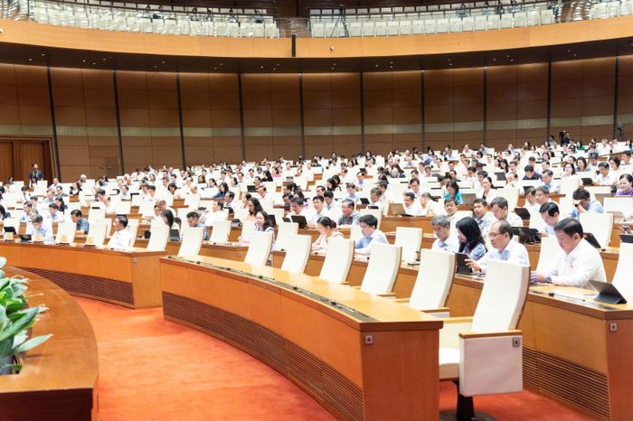 Quang cảnh phiên họp Quốc hội sáng 9/8/2026.