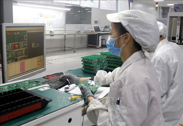 Dự kiến giai đoạn 2025-2030, ngành bán dẫn tại Bắc Giang có nhu cầu tuyển khoảng 6.300 lao động. Ảnh: Đồng Thúy/TTXVN