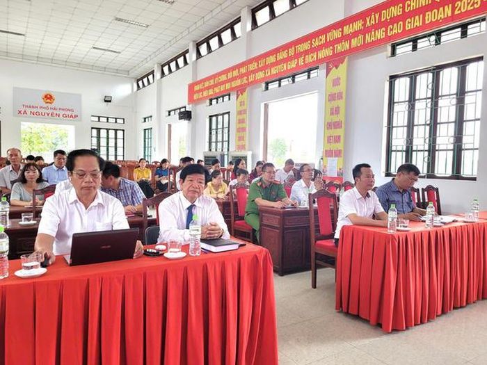 Các đại biểu dự hội nghị.