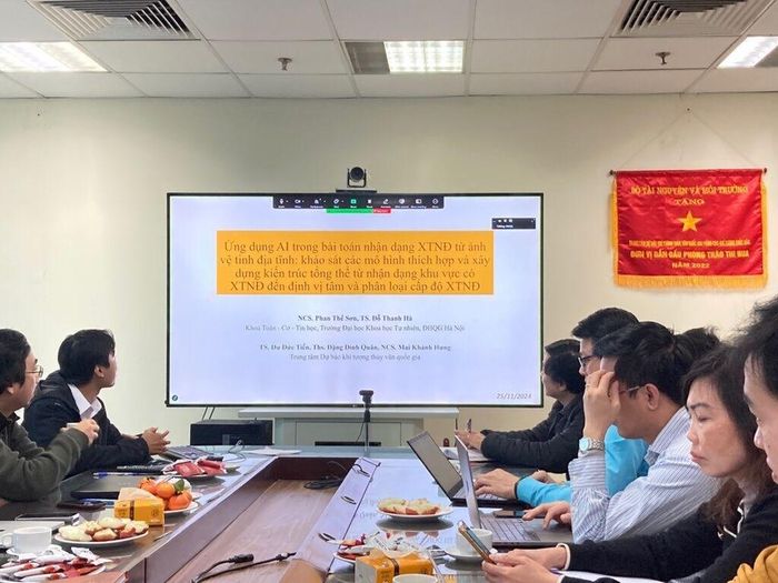 Trung tâm Dự báo khí tượng thủy văn Quốc gia tổ chức hội thảo khoa học về ứng dụng trí tuệ nhân tạo trong cảnh báo xoáy thuận nhiệt đới trên Biển Đông. Ảnh: Thắng Trung/Bnews/vnanet.vn