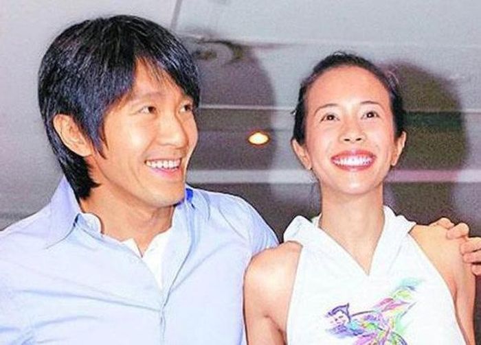 Sau thành công của Thực Thần và Vua Phá Hoại, Châu Tinh Trì nhiều lần hợp tác với Mạc Văn Úy. Cả hai từng vướng tin hẹn hò nhờ sự ăn ý trên màn ảnh.