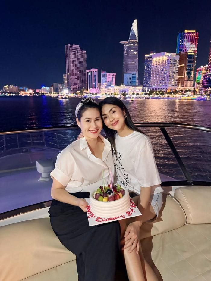 Tình bạn giữa Thân Thúy Hà và Tăng Thanh Hà đã kéo dài hơn 20 năm. Ảnh: FBNV