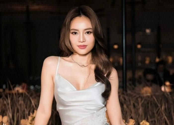 Nhan sắc trẻ trung của Ninh Dương Lan Ngọc.