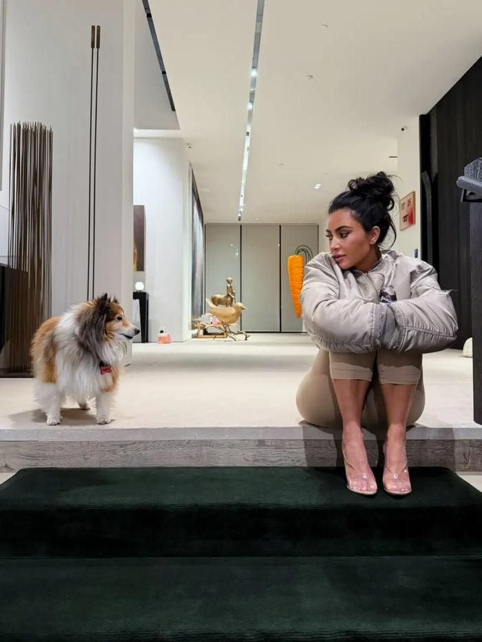 Loạt ảnh hẹn hò chưa từng công bố của người mẫu Kim Kardashian và Lewis Hamilton.