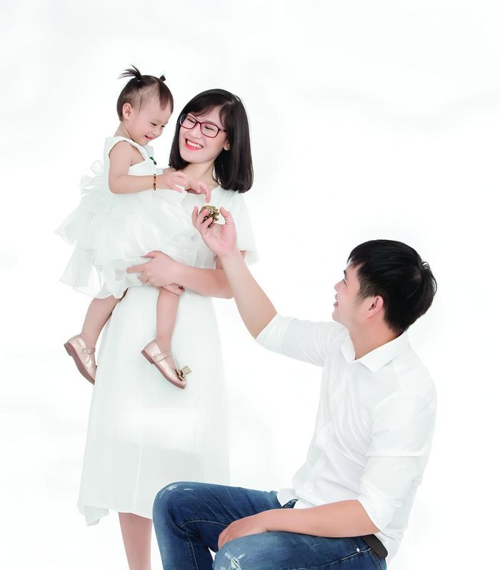 Gia đình chị Thùy Diễm đang cân nhắc có con thứ hai
