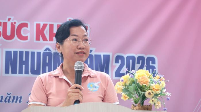Bà Lê Thị Thanh Thảo, Phó Chủ tịch Ủy ban MTTQ Việt Nam phường, Chủ tịch Hội LHPN phường Phú Nhuận (TPHCM), phát biểu tại chương trình.