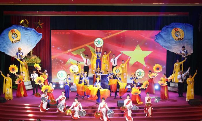  Tiết mục biểu diễn của đội thi Công ty trách nhiệm hữu hạn DHA Bắc Ninh - đơn vị xuất sắc giành giải Nhất. 