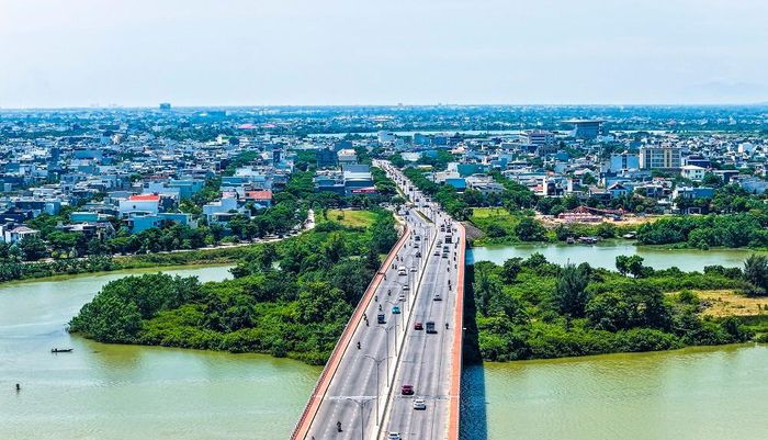 Cầu Nguyễn Tri Phương kết nối các không gian phát triển mới của Đà Nẵng. Ảnh: Tư liệu
