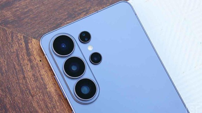 Dòng Galaxy S27 sẽ có phiên bản Pro