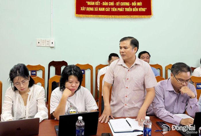 Đại diện địa phương chia sẻ tại buổi làm việc. Ảnh: CTV
