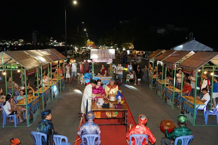 Toàn cảnh hội Bài chòi