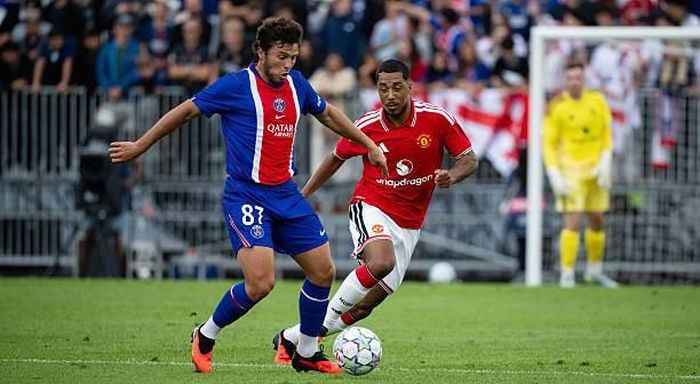 Youri Tielemans có màn ra mắt ấn tượng.