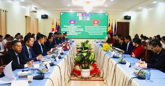Quang cảnh buổi làm việc. Ảnh: Báo Công Lý