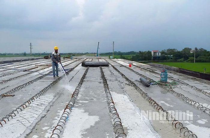 Xây dựng cầu vượt trên trục T4 tại phạm vi nút giao với đường T1