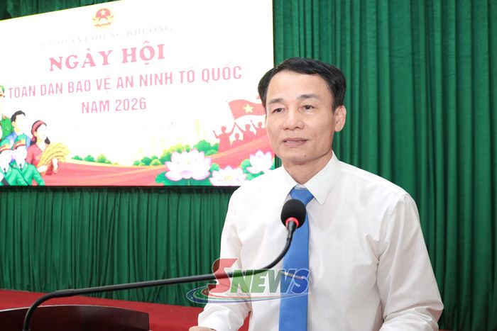 Đồng chí Bí thư Đảng ủy xã Chiềng Khương phát biểu khai mạc ngày hội.