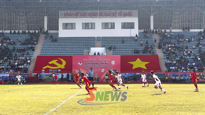 Trận đấu giữa U16 nữ Sơn La và U16 TP Hồ Chí Minh