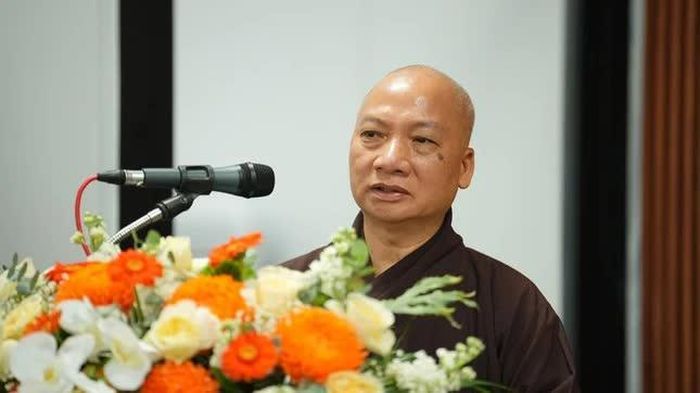 Thượng tọa Thích Chiếu Tuệ phát biểu đề dẫn 