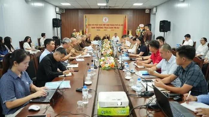 Quang cảnh buổi tọa đàm 