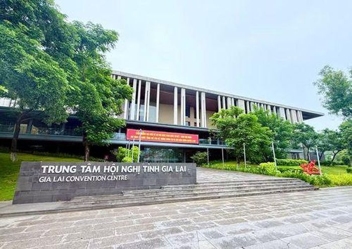 Trung tâm hội nghị tỉnh Gia Lai, số 1, Nguyễn Tất Thành, phường Quy Nhơn, tỉnh Gia Lai nơi diễn ra hội thảo vào chiều 13/8.