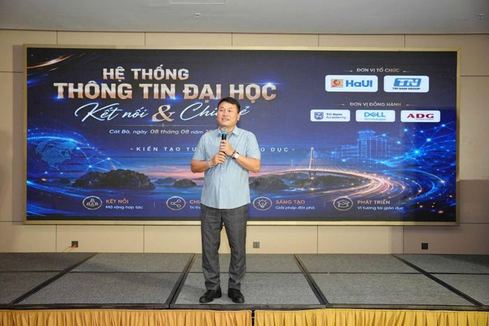 Ông Đỗ Bá Dân – Chủ tịch Tập đoàn Trí Nam, đại diện đơn vị tổ chức phát biểu tại hội thảo.