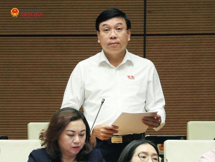 ĐBQH Nguyễn Văn Mạnh (Phú Thọ) phát biểu