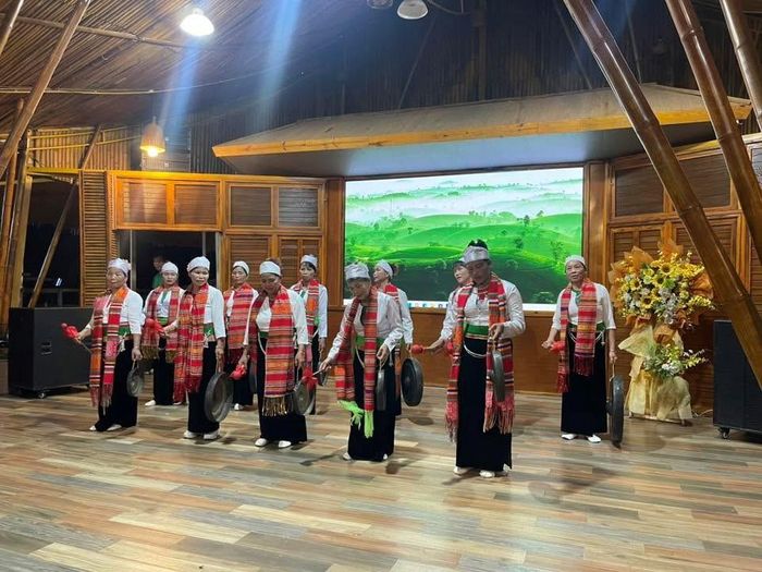Nếu trước đây Long Cốc được biết đến chủ yếu qua những đồi chè xanh ngút ngàn thì trong thời gian tới, địa phương sẽ tập trung kể những câu chuyện sâu hơn về văn hóa, con người và đời sống bản địa.