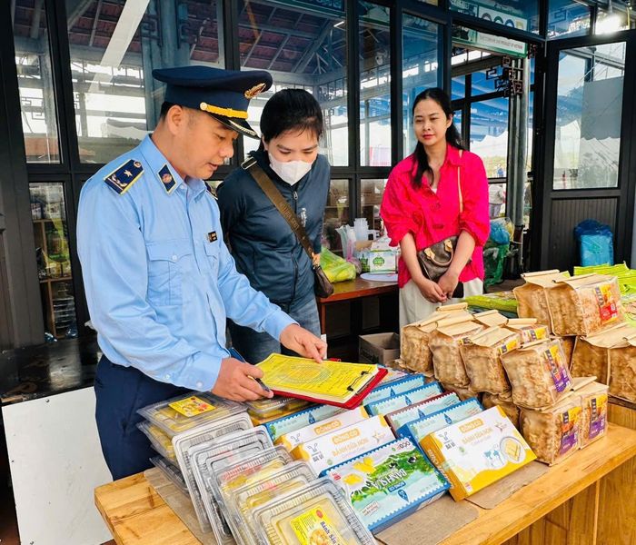 Việc kiểm tra không chỉ dừng ở địa điểm kinh doanh mà còn phải gắn với quá trình quảng cáo, giới thiệu sản phẩm.